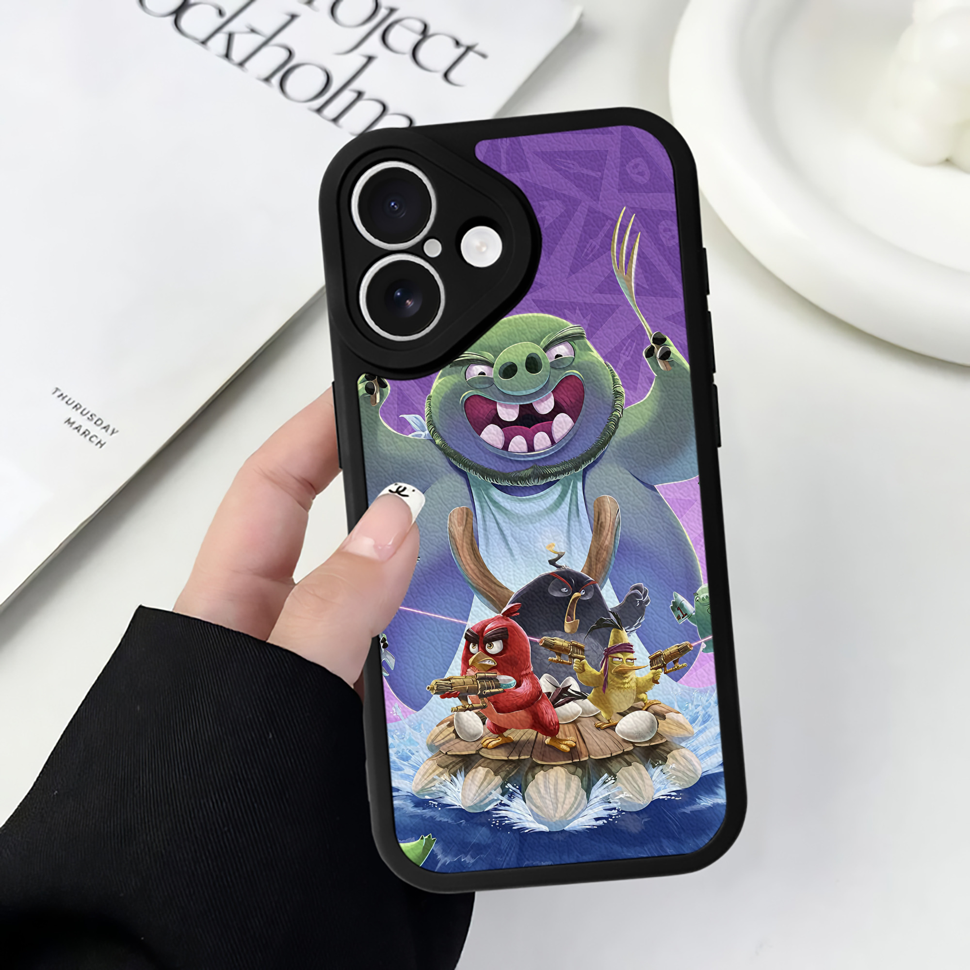 （画像用） Angry Birds アングリーバード 【iPhone 16シリーズ対応】シリコンスマホケース（レザー調） 材質：シリコン